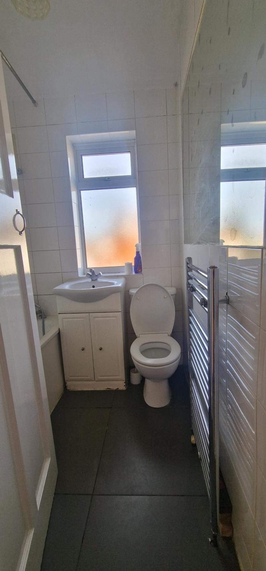 Ritz Place 3 Northolt エクステリア 写真